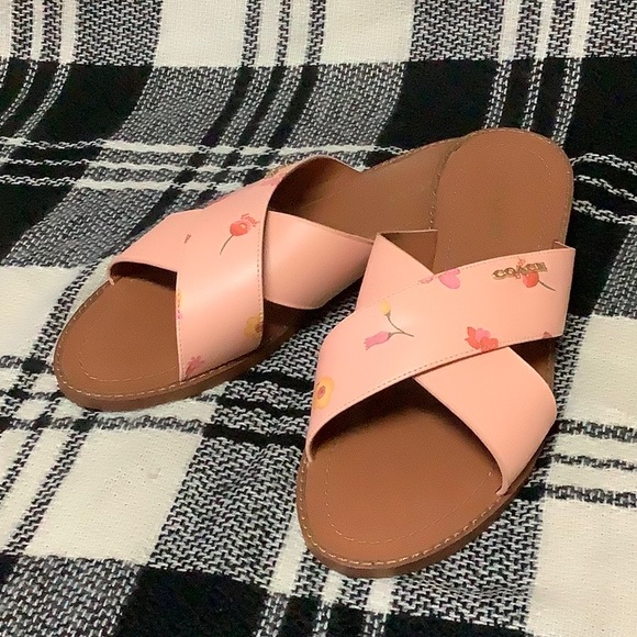 Coach Shoes - 🔴 Coach pink floral sandals